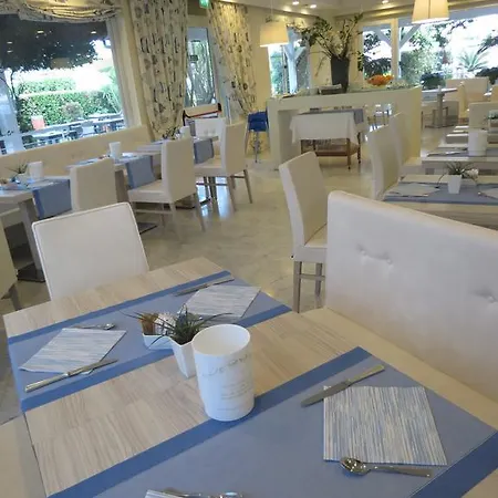 Eden 4*