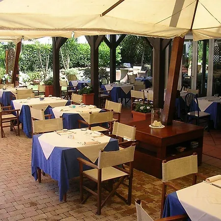 Hotel Eden 4*
