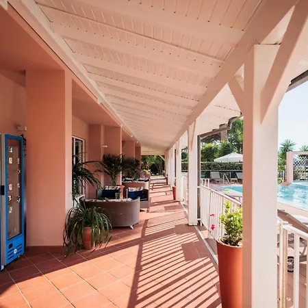 Eden Hotel