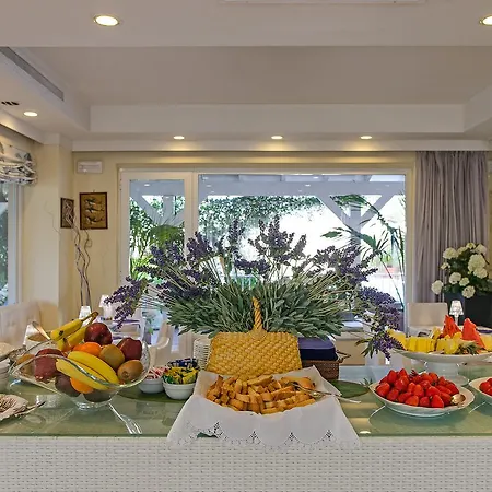 Eden Hotel 4*